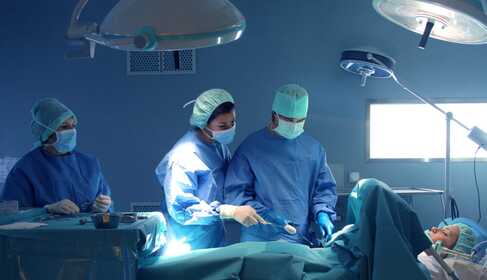 Unterstützung der Implantatintegration mit Magnetfeldtherapie