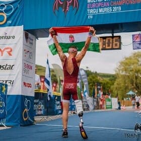 Vier Monate nach Wirbelbruch zum Meistertitel – Paratriathlet Gábor Czene